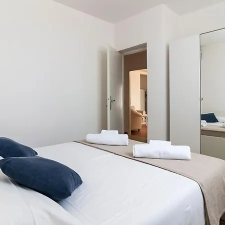 بيت للعطل Living سبرلونغا